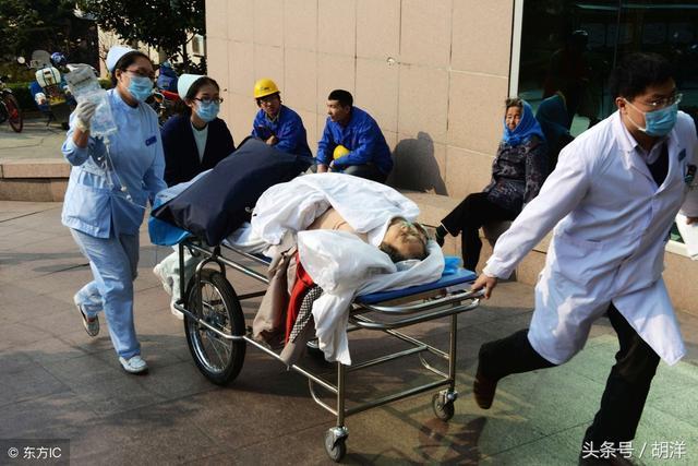 什麼樣的人處於猝死的邊緣，這些生活方式可能引起猝死性疾病