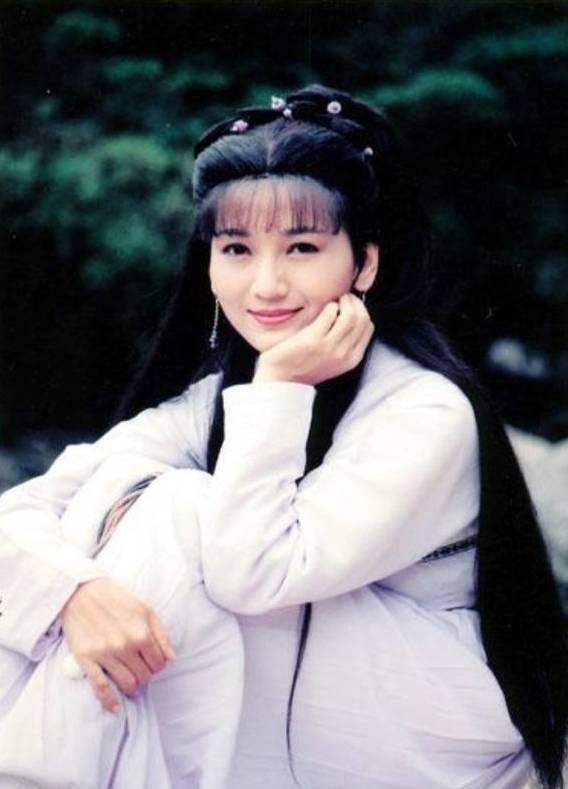 趙雅芝拍攝新白娘子傳奇時已經38歲了?你可曾見過她18歲的樣