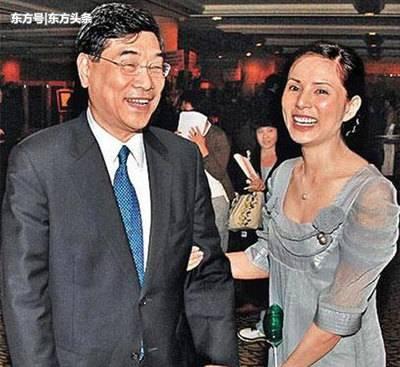 她是最美神仙姐姐，前男友破產她拚命還債無怨無悔，還清後被拋棄！