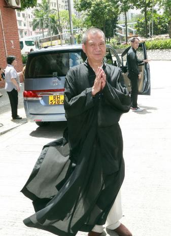 梁朝偉「母親」蘇杏璿葬禮，劉嘉玲悼念，梁詠琪、黃日華、惋惜