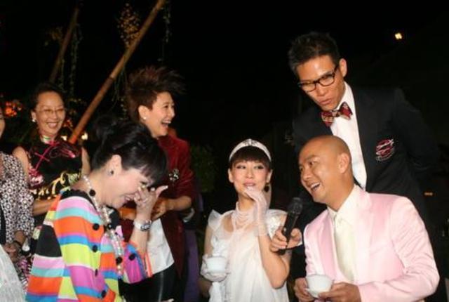房祖名的幹媽、張衛健的幹媽、謝霆鋒的幹媽，沒有對比就沒有傷害