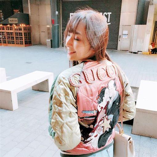 生3胎名份飛了!吳佩慈老公傳「熱戀22歲女」她吃醋翻臉,新歡侵門踏戶「直接宣示主權」!