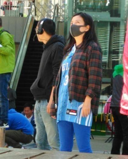 趙薇二胎終迎來一子，數十億家產後繼有人黃有龍老婆辛苦了！