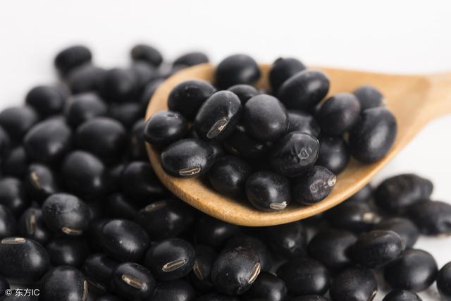 黑豆營養豐富，促進胰島素分泌，切記糖尿病患者這麼吃效果才好！