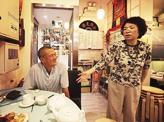 梁朝偉「母親」蘇杏璿葬禮，劉嘉玲悼念，梁詠琪、黃日華、惋惜