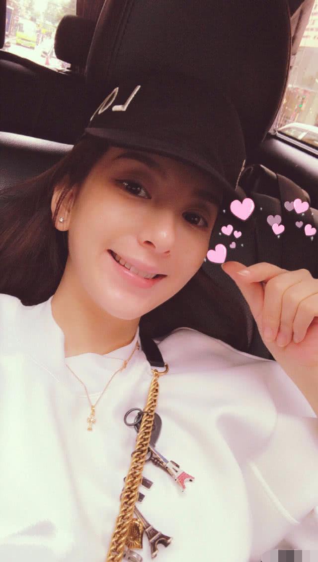 傳婆媳不和？郭富城太太方媛特意發圖，稱帶女兒去奶奶家玩
