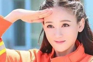 71歲像17歲！讓範冰冰直言不如她漂亮，這才是真正的不老女神！