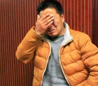 妻子出軌，給情人買了套房，丈夫暗中跟蹤，到新房撬門一瞧，淚目
