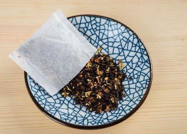 胃病從口入，經常這樣炒菜很容易引發胃癌，希望你沒有這樣做