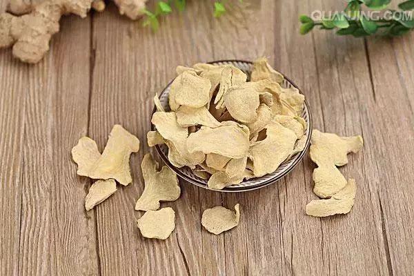 泡腳雖好，但是這6種人不能隨便泡！