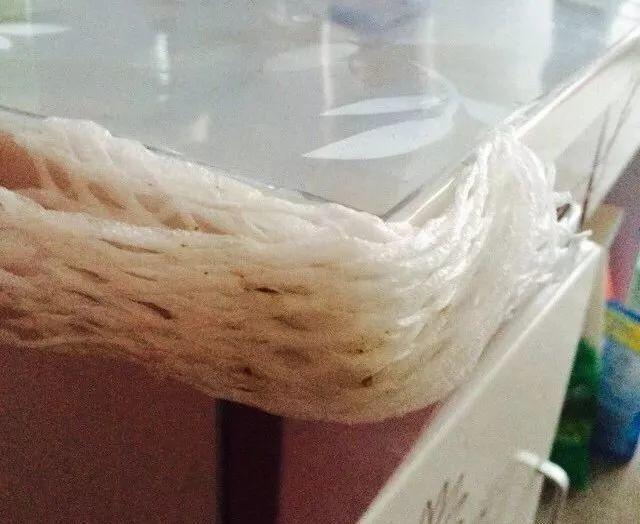 「水果」表麵這層皮，拿來養花真實用，以後別扔了！