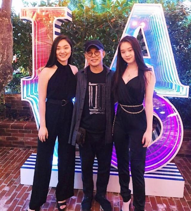 李連傑首度公開與倆女兒合照，她們遺傳利智的好身材擁有驚豔美貌