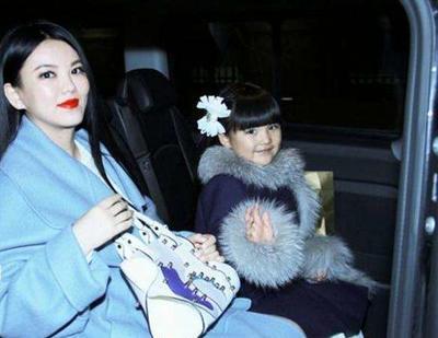 郭晶晶終於炫富了，不炫富還好，一炫富她就是東方最美！