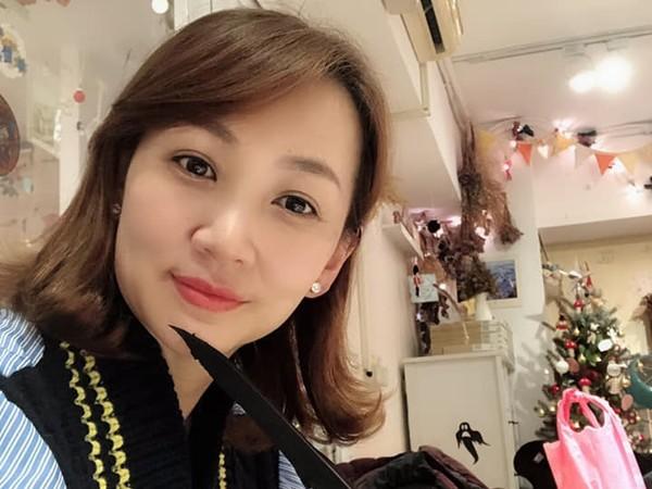 ▲女網友分想搭機時偶遇鬱方的經歷。（圖／翻攝自鬱方臉書）