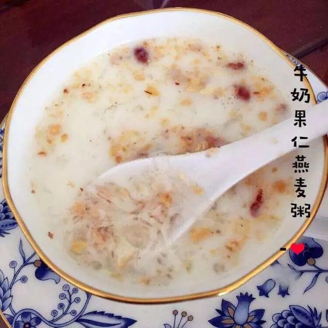 皮蛋瘦肉粥，香菇雞肉粥，鮮蝦粥等10種粥的做法 
