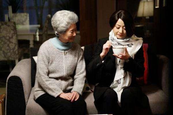 如果有一天,生你養你的兩個人走了...就再也沒有誰會一生一世把你放在心上了