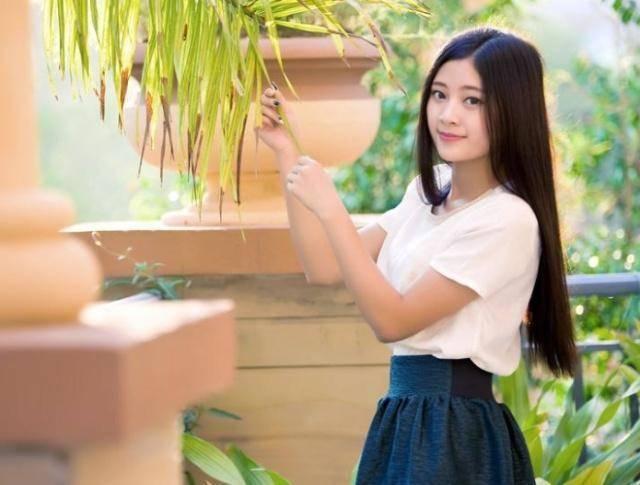 「兒媳，你出去住吧，你小叔子被你害的差點離婚」「房本寫我名」