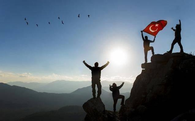 男人是否有出息，不是看他的錢包，而是看身上有無這5個特質