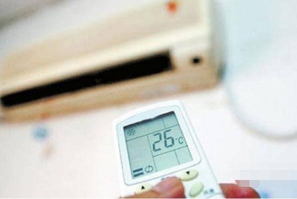 開空調時一定要按這個按鈕，一個夏天下來電費比鄰居少幾千塊！
