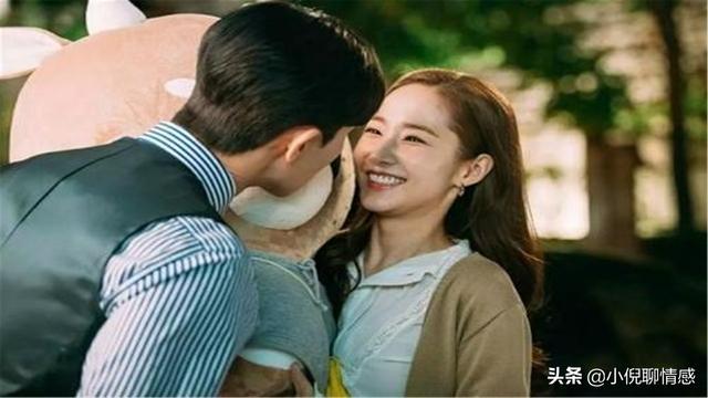 「媽，房子是我老婆的，不能分給弟弟房間，和弟弟出去租房子吧」