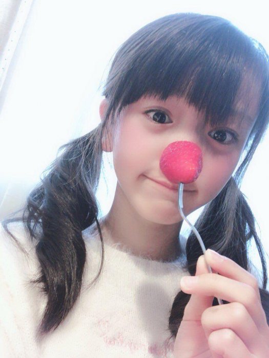 小六長這樣合理嗎！12歲櫻花妹舞台唱跳...「水汪大眼」萌度破表！鄉民全暴動：想犯罪惹