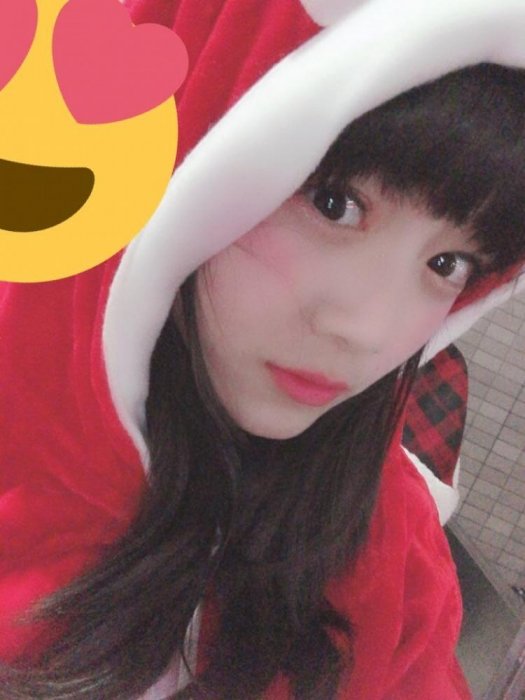 小六長這樣合理嗎！12歲櫻花妹舞台唱跳...「水汪大眼」萌度破表！鄉民全暴動：想犯罪惹