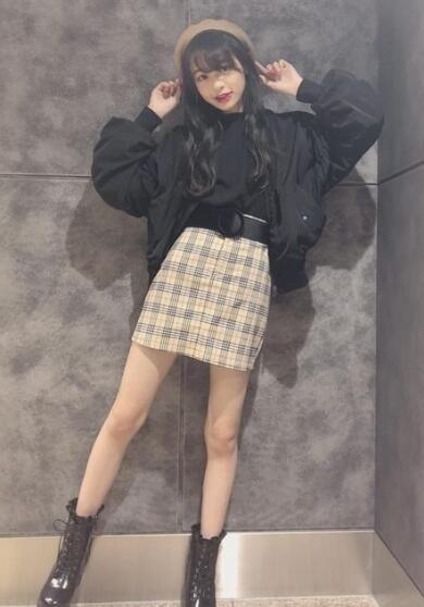心動的人都先羈押！小學生PO照曬「超齡網襪穿搭」超可愛..未成年辣妹引萬人瘋狂！